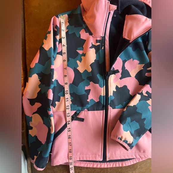 Pink/Blue and Black camo kids rain coat - size 9-10 years - Mountain Warehouse - Picture 9 of 9
